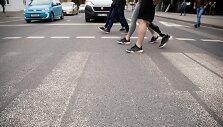 Nusitrynusi pianino klavi&scaron;ais papuo&scaron;ta perėja Pylimo gatvėje