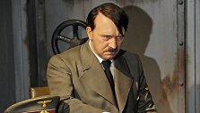 Va&scaron;kinė A.Hitlerio figūra neteko galvos.