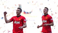 Robinas van Persie pelnė du įvarčius