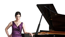 Austrų pianistė Agnes Wolf