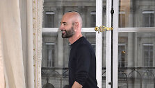 &bdquo;Schiaparelli&ldquo; dizaineris Bertrand'as Guyonas