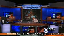 KTLA žinių laidos vedėjai pajutę žemės drebėjimą laikėsi visų taisyklių ir palindo po stalu