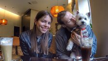 Martynas ir Viktorija Pociai su augintine Knopke