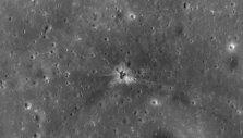 &bdquo;Apollo 16&ldquo; raketos trečiosios pakopos SIVB i&scaron;mu&scaron;tas krateris Mėnulyje 