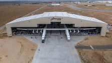 &bdquo;Stratolaunch&ldquo; varomas &scaron;e&scaron;iais, &bdquo;Boeing 747&ldquo; naudojamais Pratt & Whitney varikliais
