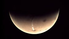 VMC atvaizdas, gautas 2020 liepos 19 dieną 08:14:51, 10036,58 km auk&scaron;tyje vir&scaron; Marso, &bdquo;Mars Express&ldquo; 20919 orbitoje.