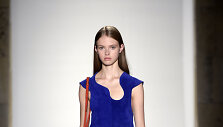 &bdquo;Victoria Beckham&ldquo; 2016 m. pavasario-vasaros kolekcijos modelis