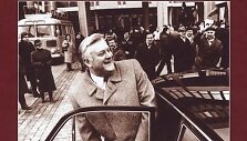&bdquo;Epochų virsmo sūkuriuose: Algirdo Brazausko biografija&ldquo;