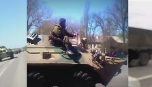Rusijos kariai juda link sienos su Ukraina