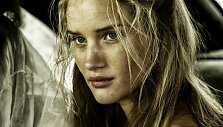Rosie Huntington-Whiteley filme &bdquo;Pa&scaron;ėlęs Maksas. Įtūžio kelias&ldquo;