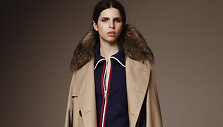 &bdquo;Burberry&ldquo; 2016 m. tarpsezoninės rudens-žiemos kolekcijos modelis