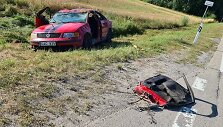 Kretingos rajone vertėsi kiek įkau&scaron;usio jaunuolio vairuojamas automobilis