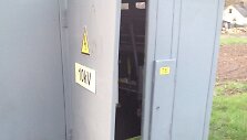 Du asmenys nukentėjo bandydami savavali&scaron;kai patekti į vidutinės įtampos elektros transformatorinę Emili&scaron;kėse.