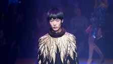 &bdquo;Gucci&ldquo; 2018 m. pavasario ir vasaros kolekcijos modelis