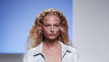 &bdquo;Thakoon&ldquo; 2016 m. pavasario-vasaros kolekcija
