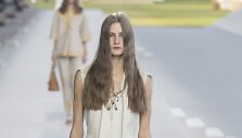 &bdquo;Herm&egrave;s&ldquo; 2019 m. pavasario ir vasaros kolekcijos modelis