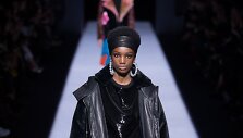 &bdquo;Tom Ford&ldquo; 2018 m. rudens kolekcijos modelis