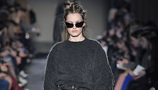 &bdquo;Max Mara&ldquo; kolekcijos modelis