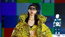 &bdquo;Dolce & Gabbana&ldquo; 2021&ndash;2022 m. rudens ir žiemos kolekcijos modelis
