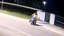 Kuro i&scaron; ekskavatoriaus tyrime ie&scaron;komas vyras