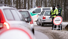 Policijos kontrolės postas prie Ukmergės gatvės &scaron;alia Avižienių