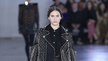 &bdquo;Balmain&ldquo; 2019&ndash;2020 m. rudens ir žiemos kolekcijos modelis