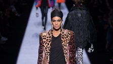 &bdquo;Tom Ford&ldquo; 2018 m. rudens kolekcijos modelis