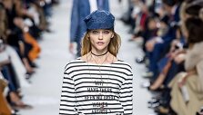 &bdquo;Christian Dior&ldquo; 2018 m. pavasario ir vasaros kolekcijos modelis