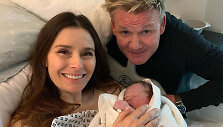 Gordonas Ramsay su žmona Tana ir pagranduku Oscaru