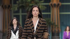 &bdquo;Chanel Cruise 2020&ldquo; kolekcijos modelis