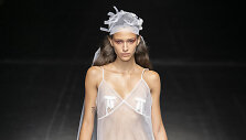 MSGM 2023 m. pavasario ir vasaros kolekcijos modelis