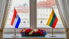 Lietuvos ir Nyderlandų vėliavos