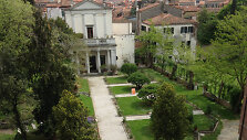 Palazzo Zenobio sodas, kuriame atidaromas Lietuvos paviljonas.