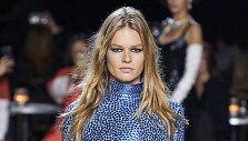 &bdquo;Marc Jacobs&ldquo; 2020&ndash;2021 m. rudens ir žiemos kolekcijos modelis