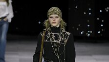 &bdquo;Celine&ldquo; 2020 m. pavasario ir vasaros kolekcijos modelis