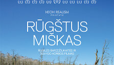 Filmo &bdquo;Rūg&scaron;tus mi&scaron;kas&ldquo; plakatas