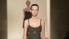 &bdquo;Victoria Beckham&ldquo; 2016 m. rudens-žiemos kolekcija