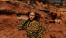 &bdquo;H&M Studio SS19&ldquo; kolekcijos modelis