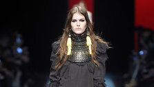 &bdquo;Dsquared2&ldquo; 2016 m. rudens-žiemos kolekcijos modelis