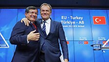 Ahmetas Davutoglu ir Donaldas Tuskas