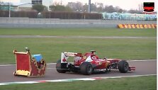 &bdquo;Ferrari&ldquo; bolidas traukia roges 
