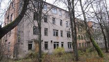 Varėnos rajone mokyklos pastatas ir bendrabutis