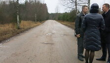 Eičių gyventojų svajonė &ndash; suremontuoti savo kelią
