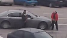 Kaune &scaron;lapinasi BMW vairuotojas ir jo keleivis