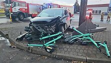Panevėžyje susidūrė du automobiliai, vairuotojai i&scaron;vežti į ligoninę