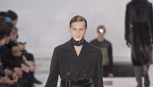 &bdquo;Louis Vuitton&ldquo; 2016 m. rudens-žiemos kolekcijos modelis