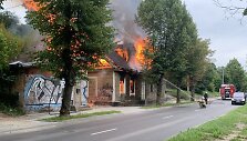 A.Kojelavičiaus g. dega namas