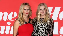 Reese Witherspoon su dukra Ava Phillippe