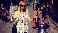 Vita Jakutienė su sūnumi Armandu ir dukra Nikoleta