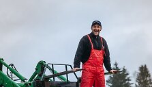 Aktorius Vaidas Mar&scaron;alka kartu su tėvais puoselėja ūkį &Scaron;irvintų rajone